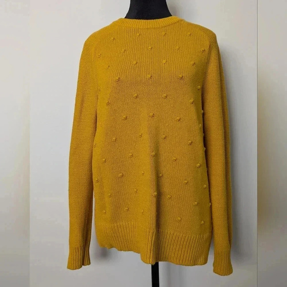 Mustard Yellow Knit Sweater Embroidered Detail Crew Neck Old Navy - Picture 2 of 6